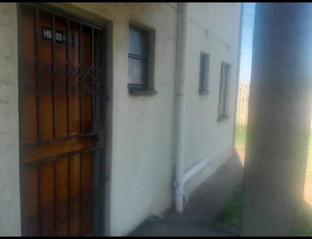 2 BEDROOM APARTMENT FOR SALE IN FLEURHOF